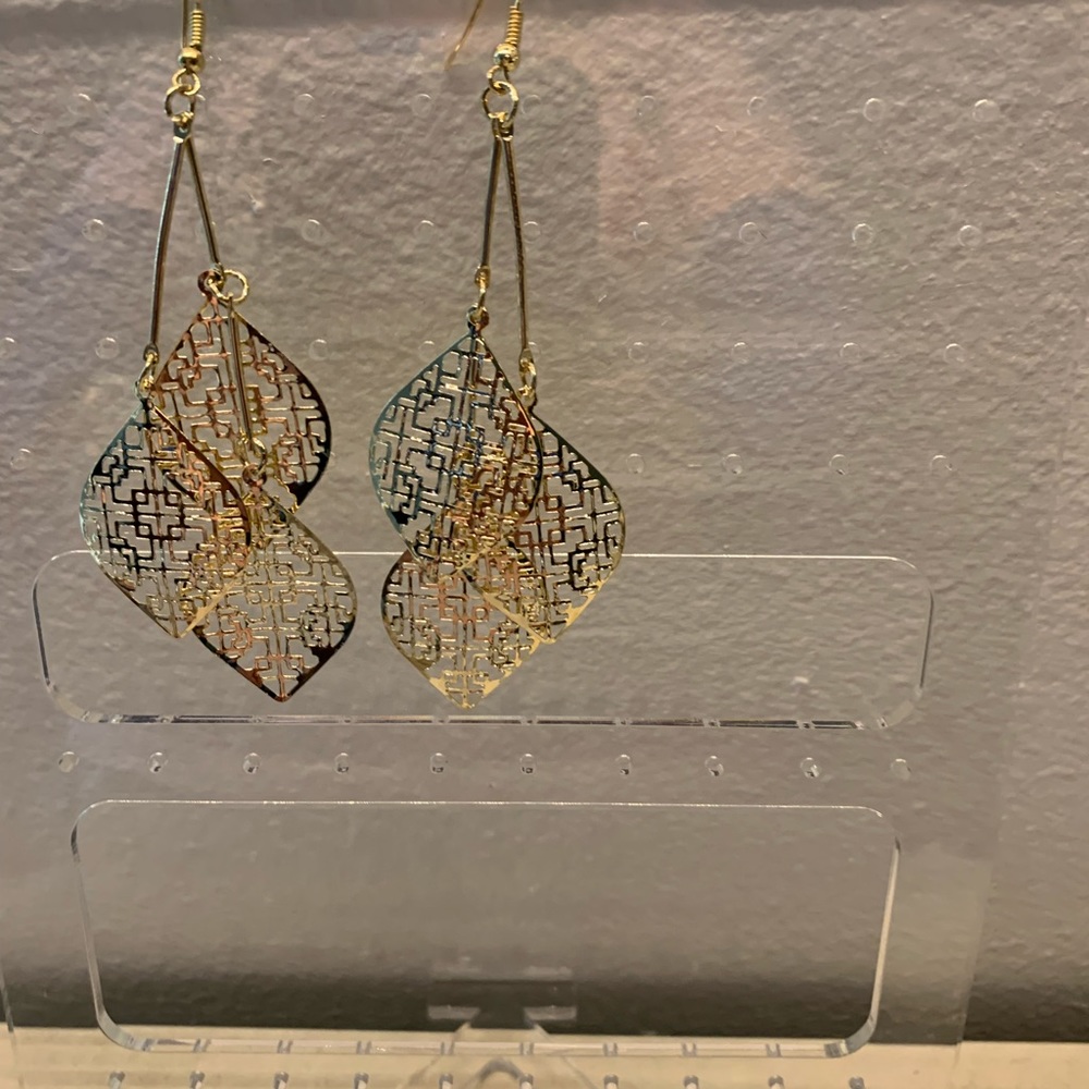 Earring set - Picture 2 of 2